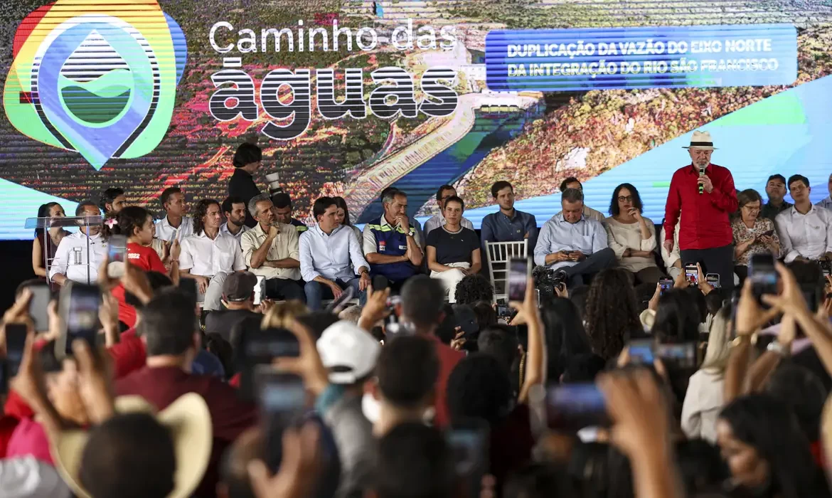 São Francisco: Lula autoriza duplicação de bombeamento do Eixo Norte