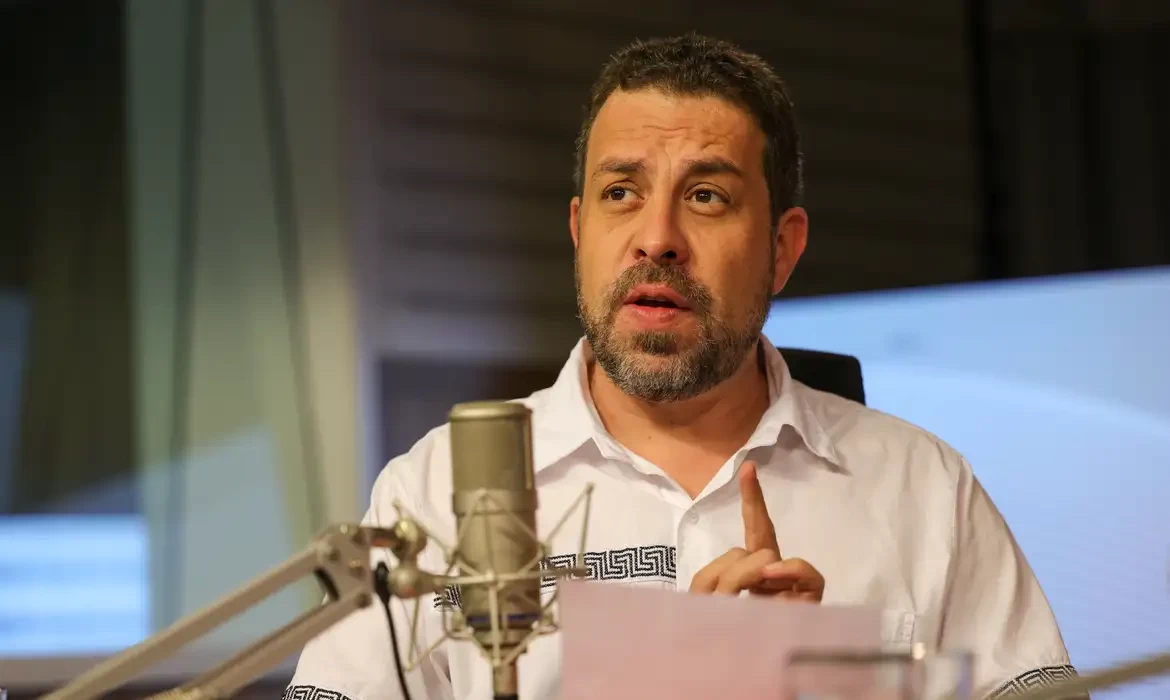 Boulos acredita que fim da escala 6x1 pode ser aprovado neste semestre