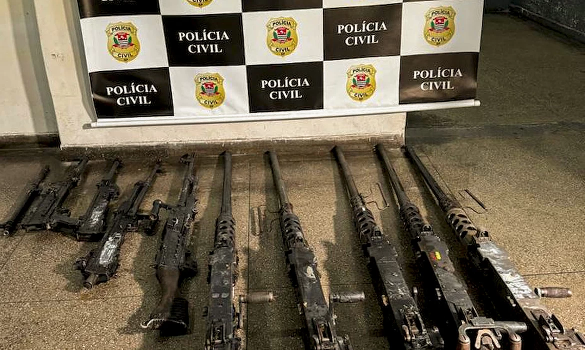 Exército libera militares aquartelados após furto de metralhadoras