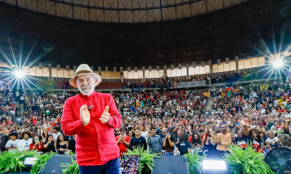 Lula defende a universalização do Pé-de-Meia