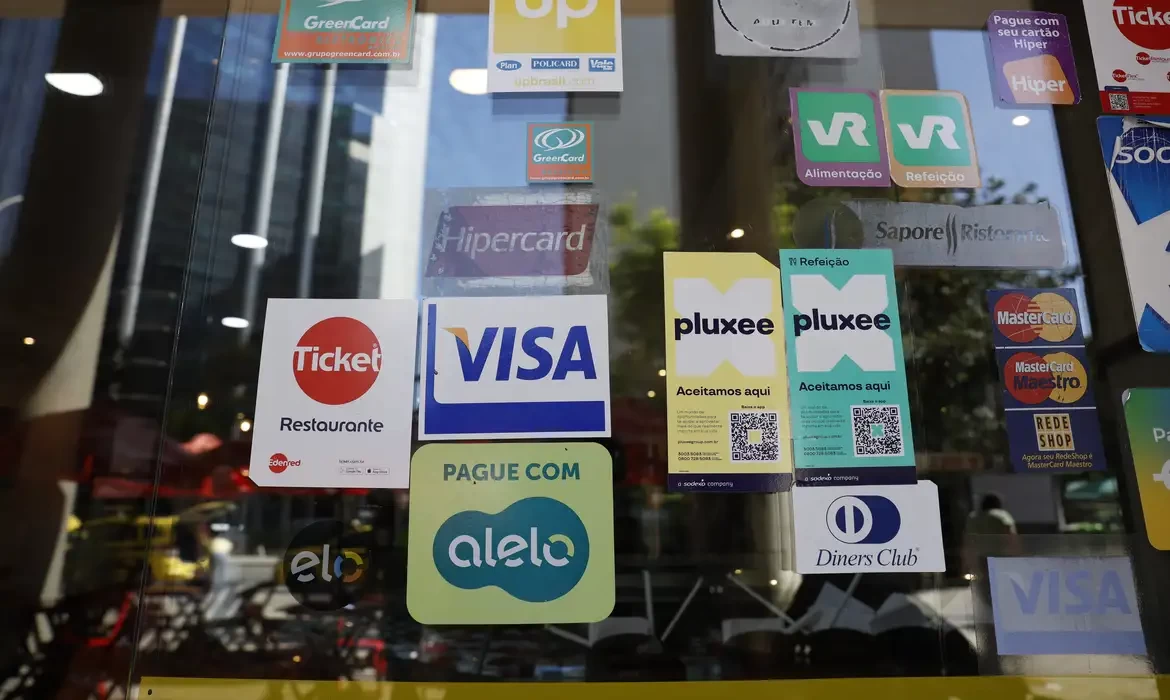 Haddad diz que taxa de 3,6% do vale-refeição é “mais civilizada”