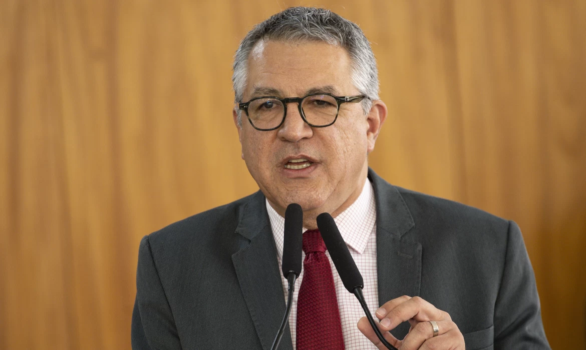 Padilha diz que há sintonia de Lula e Haddad sobre política econômica