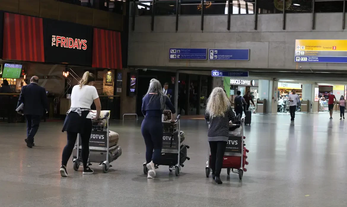 Operadoras de turismo faturam R$ 22,09 bilhões em 2024