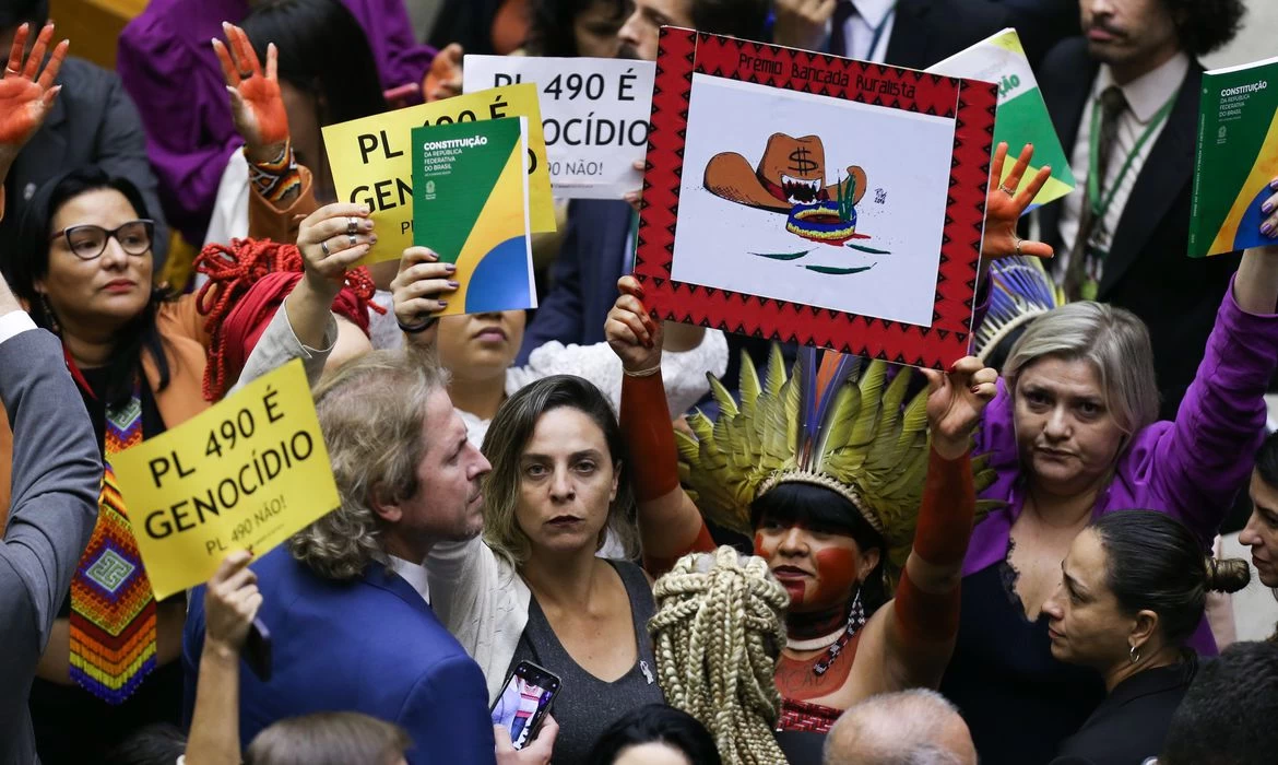 Entenda PL do marco temporal de terras indígenas aprovado pela Câmara