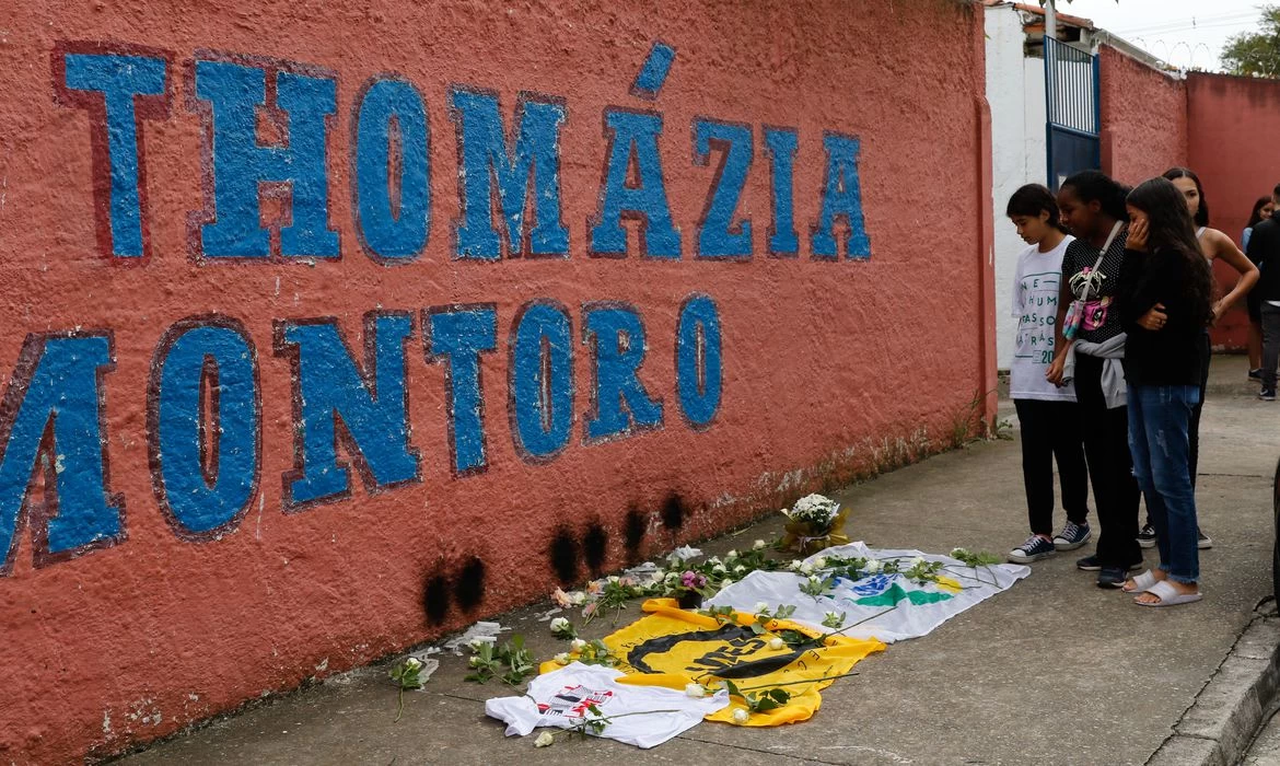 Decisão contra publicidade de armas protege crianças, diz instituto