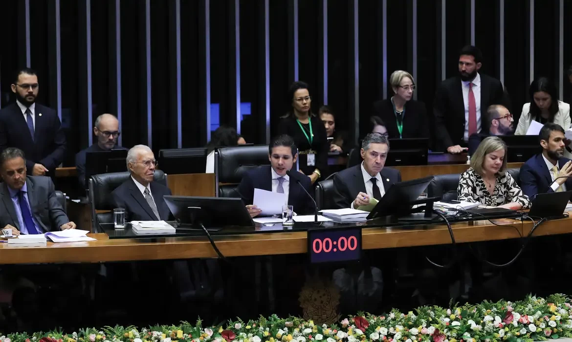 Motta contradiz versão bolsonarista: “somos um país democrático”
