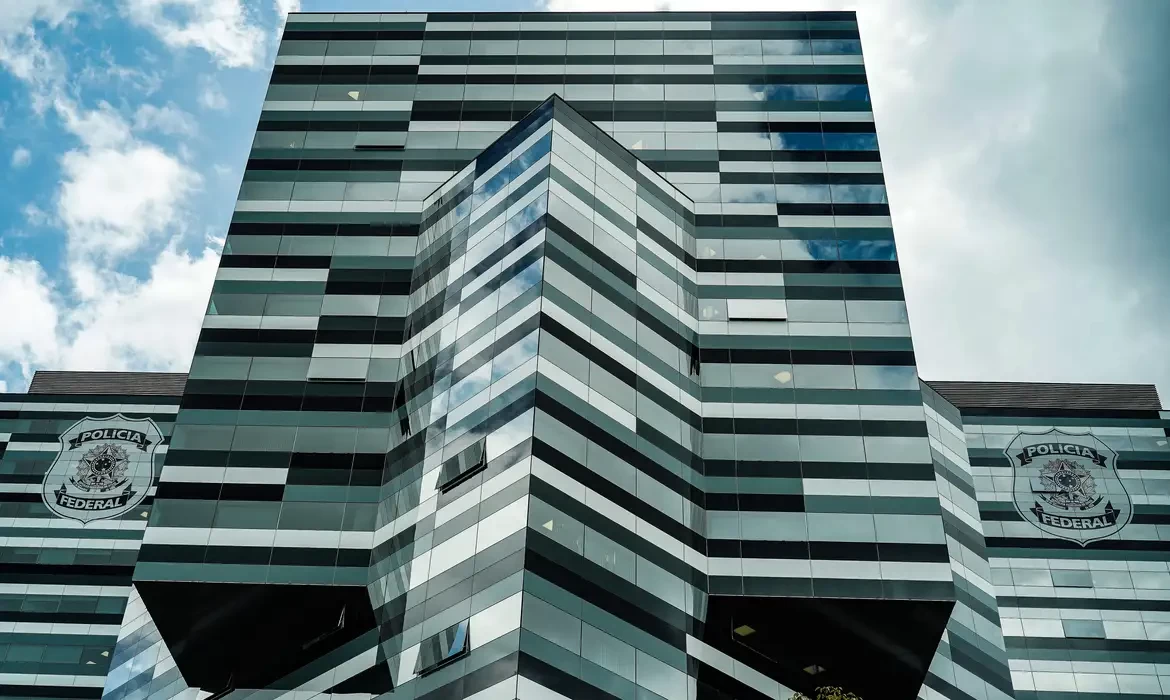 Inscrições para concurso da Polícia Federal são prorrogadas até dia 17