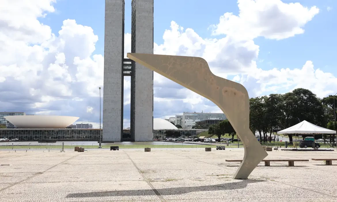 Praça dos 3 Poderes será reformada até o ano que vem
