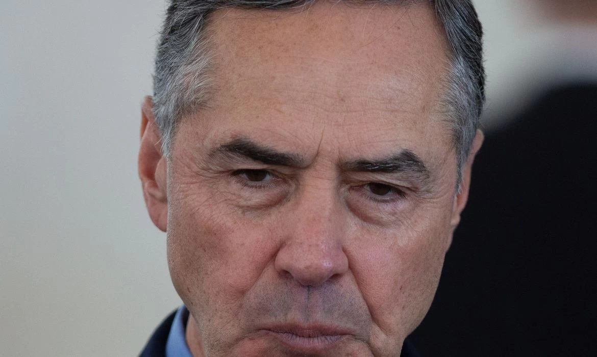 Barroso descarta urgência em ação contra reforma tributária