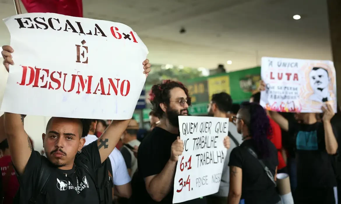 Fim da escala 6x1 é principal bandeira nos atos do 1° de Maio no país