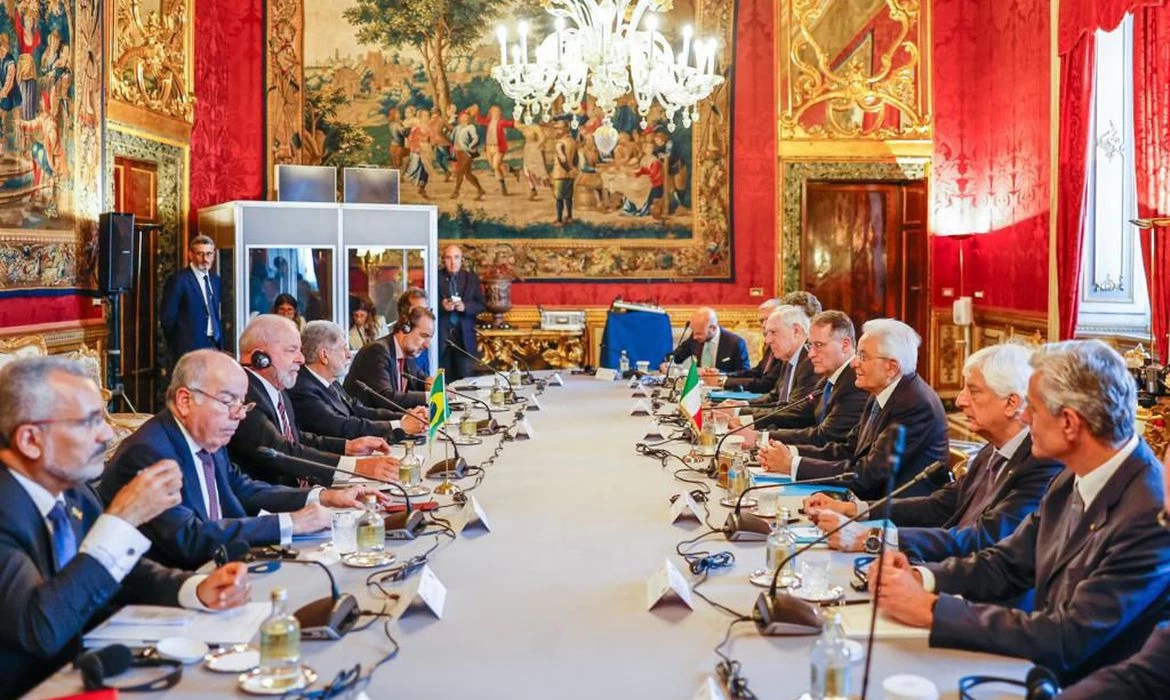 Em encontro, Lula agradece solidariedade do prefeito de Roma