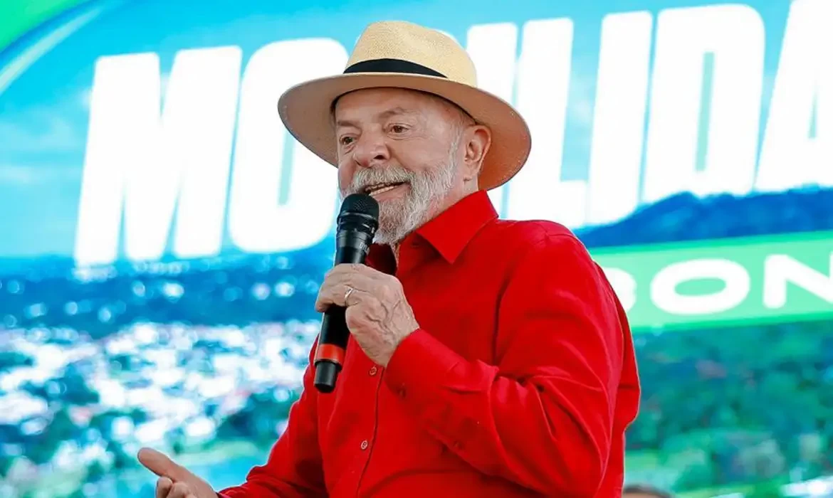 Lula diz que "não tem pressa" para aplicar reciprocidade contra os EUA