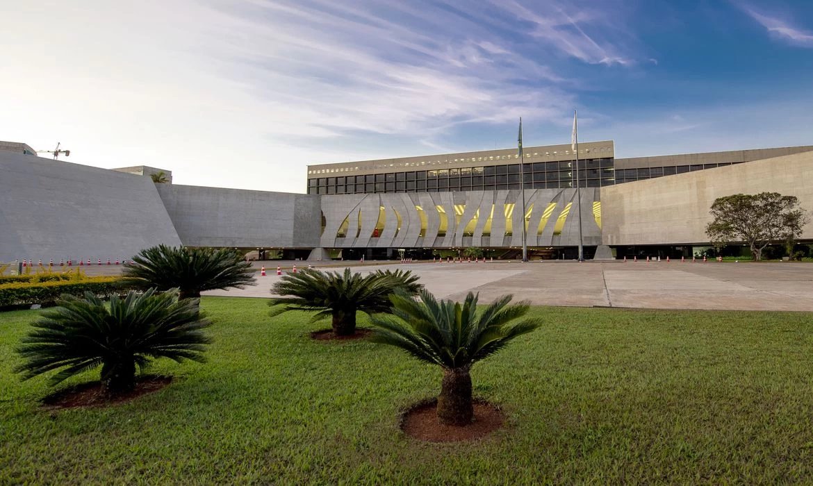 STJ envia para Justiça de São Bernardo ação de Lula contra empresário