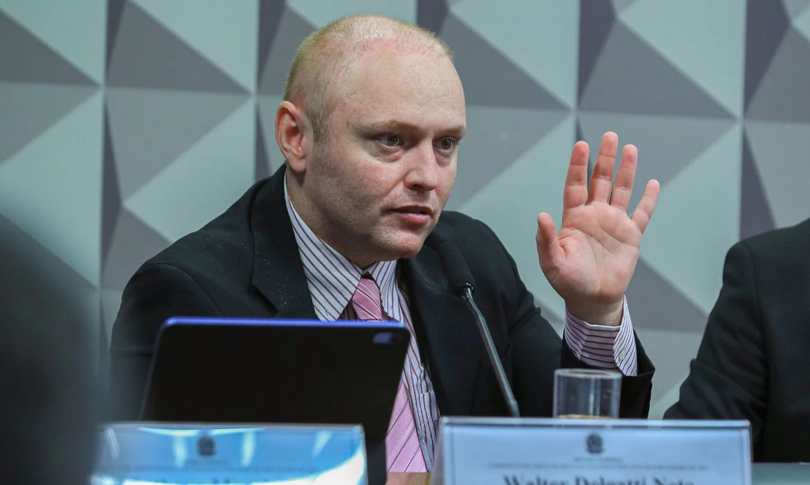 Delgatti: Bolsonaro prometeu indulto em caso de grampo contra Moraes
