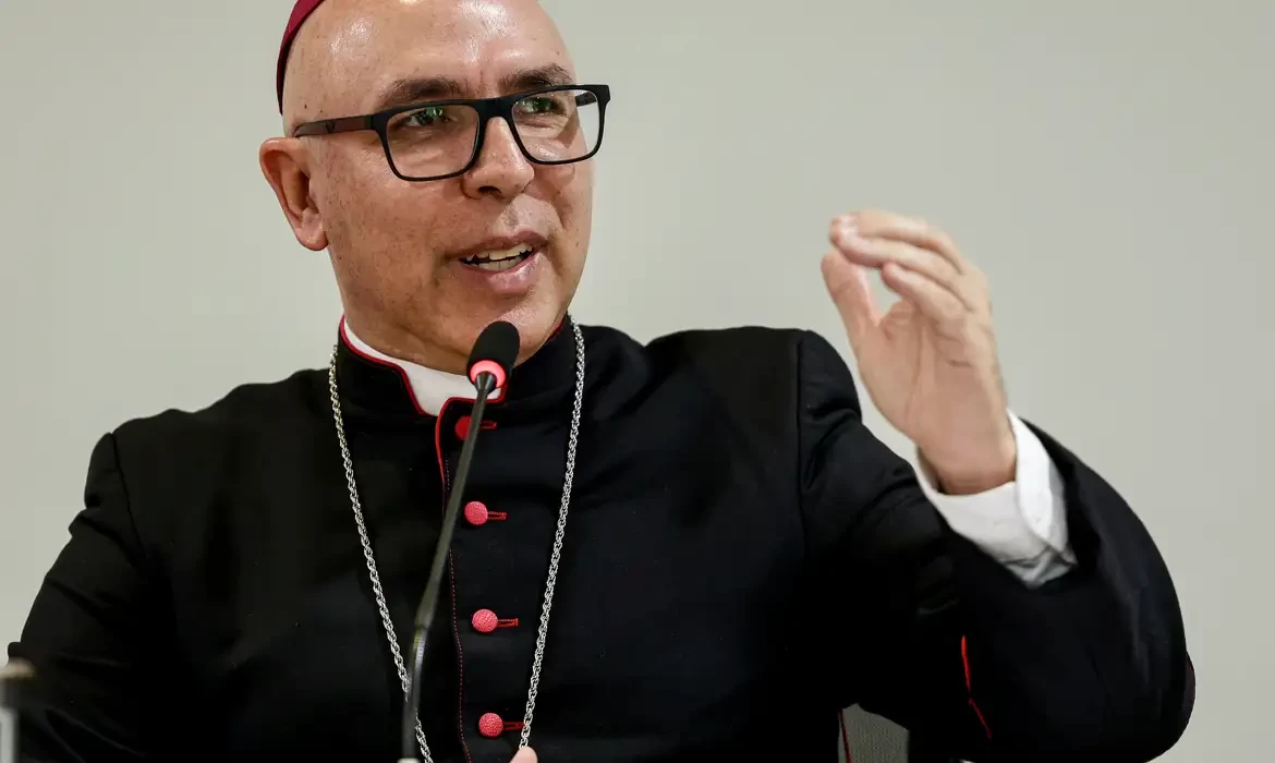 Secretário da CNBB diz que papa tinha alegria de falar sobre o Brasil