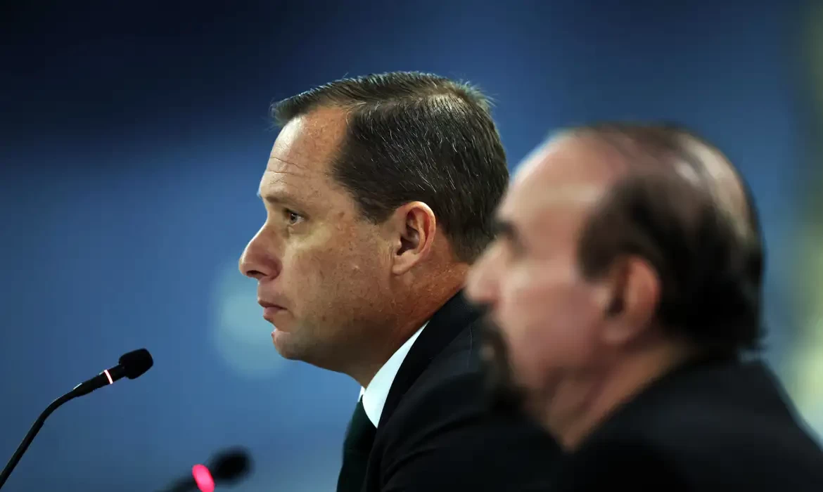 Cid confirma depoimentos, mas esclarece pontos em favor de Câmara