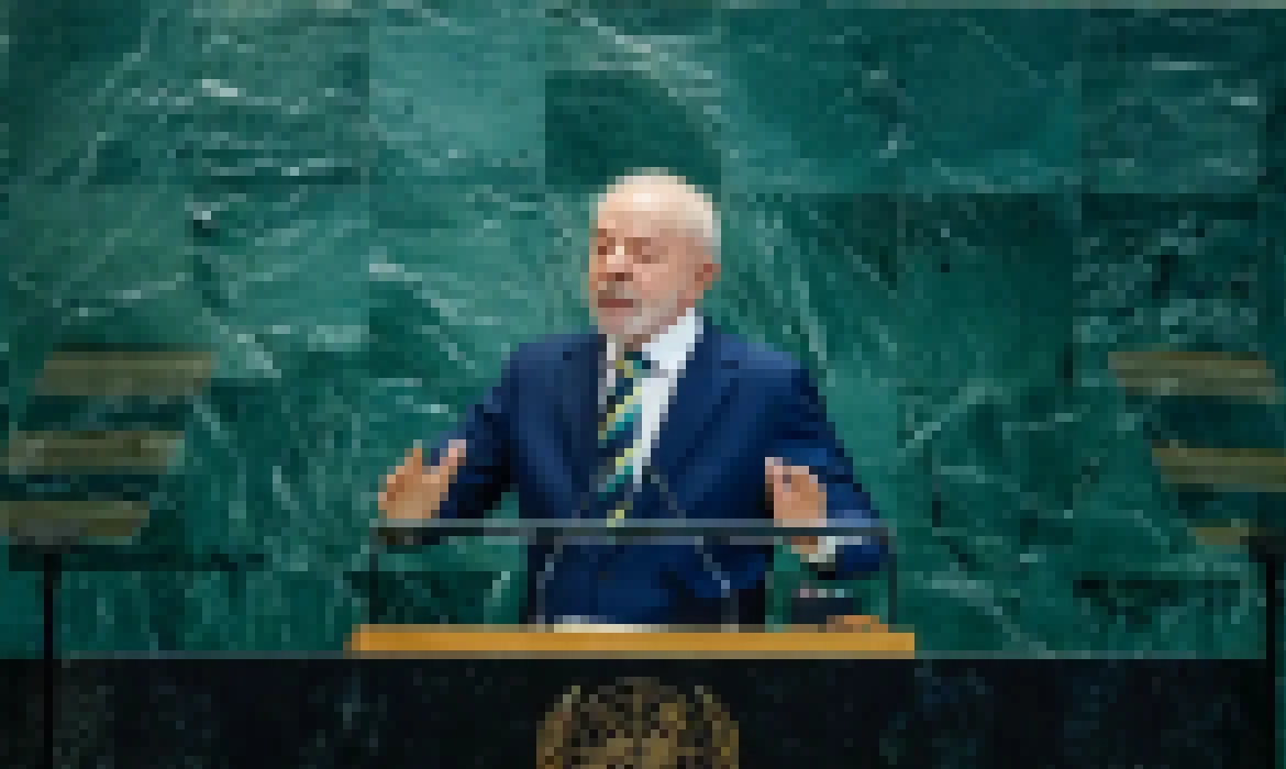 Lula afirma que soberania é inegociável e repudia falsos patriotas