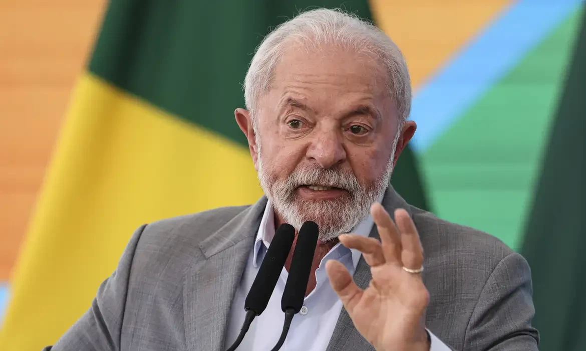 Lula quer decisão conjunta do Brics sobre tarifas dos Estados Unidos
