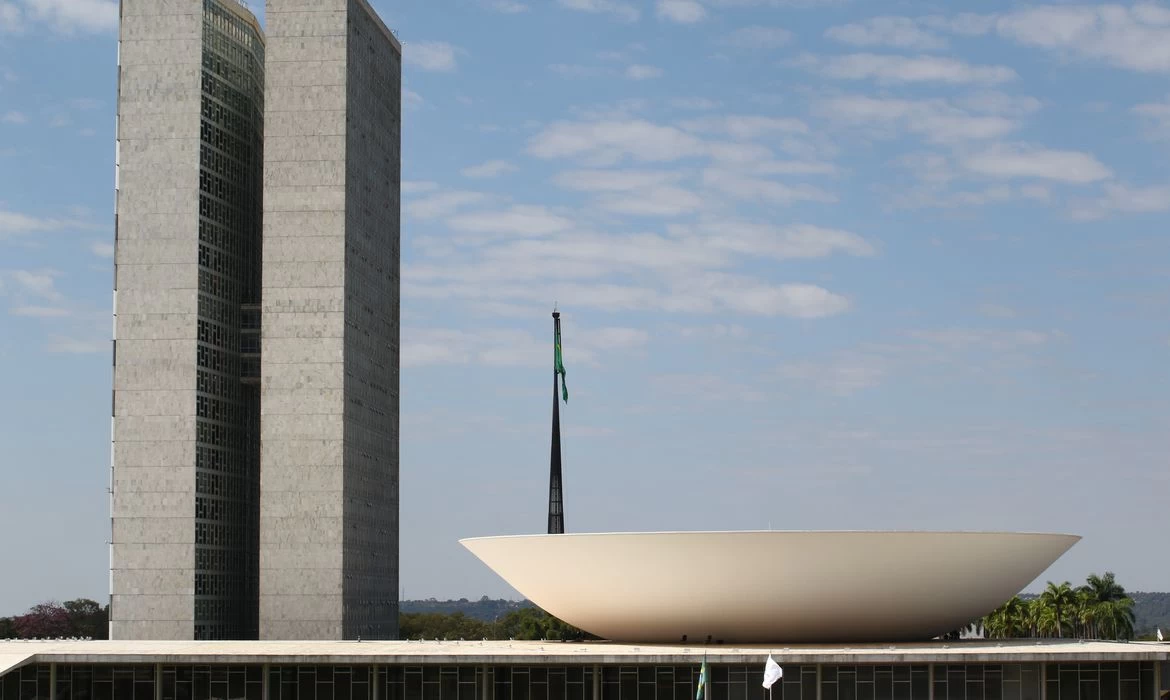 STF tem maioria para determinar recálculo de cadeiras na Câmara