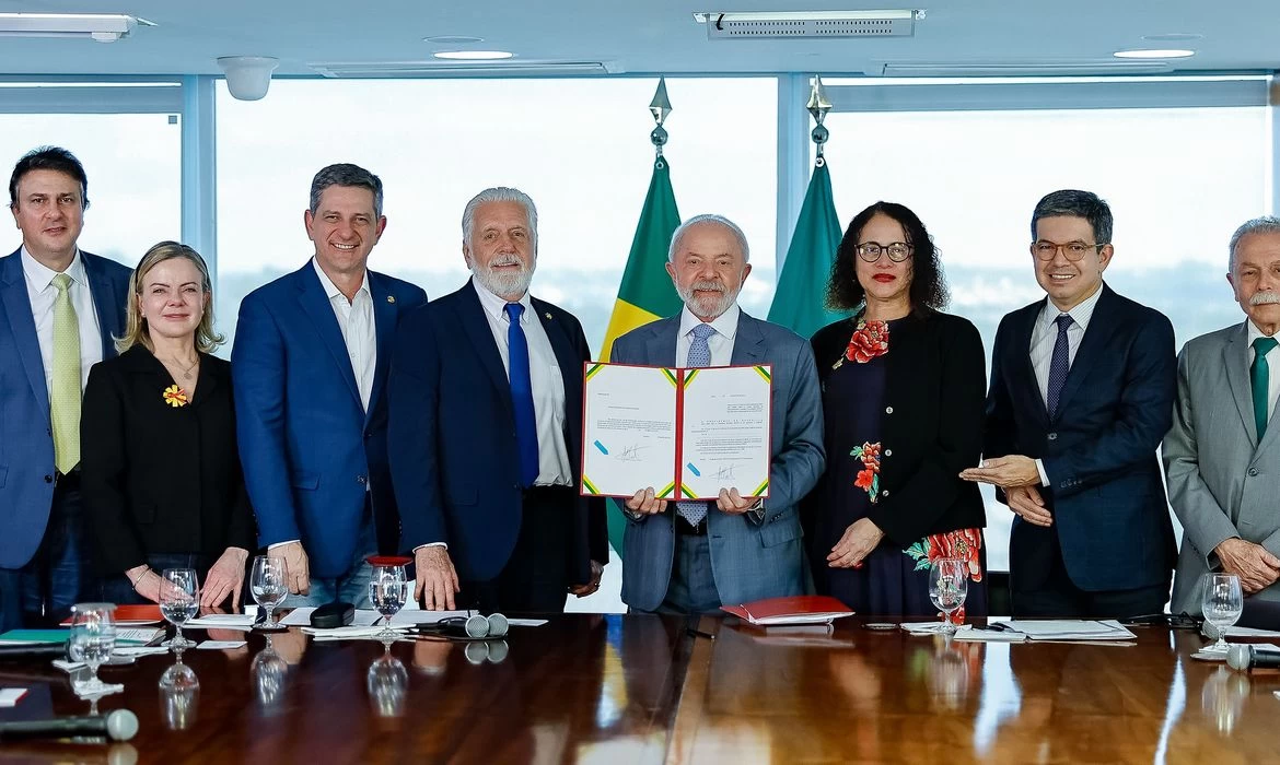 Lula sanciona liberação de R$ 22 bi de fundo para ciência e tecnologia