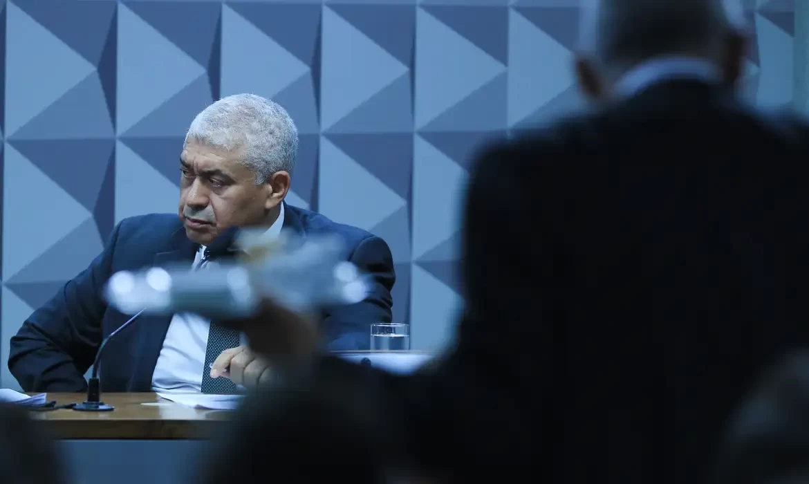 Relator da CPMI pede prisão preventiva de sócio do "Careca do INSS"