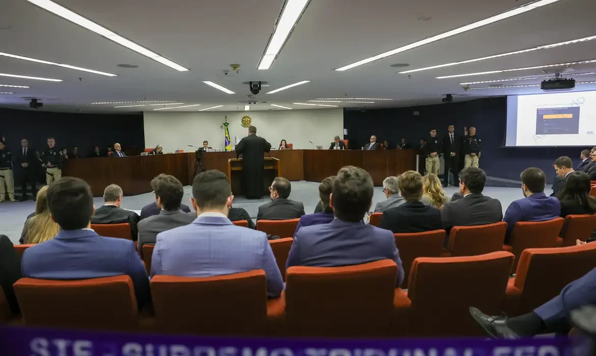 Querem punir “tentativa da tentativa” de golpe, afirma defesa