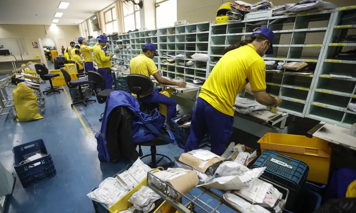 Correios: empregados pedem diálogo sobre medidas para reduzir despesas