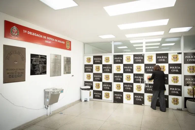 Registrar BO é primeiro passo: ‘Denuncie apesar do medo’, diz delegada de Defesa da Mulher