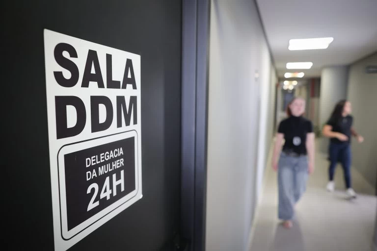 Governo de SP amplia rede de proteção às mulheres com 69 novas Salas DDM na capital e no interior