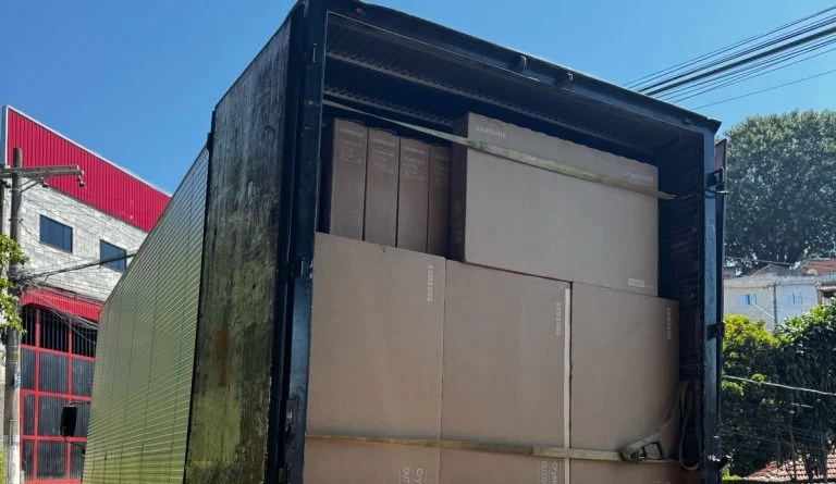 PM prende homem com mais de 300 TVs furtadas em São Paulo