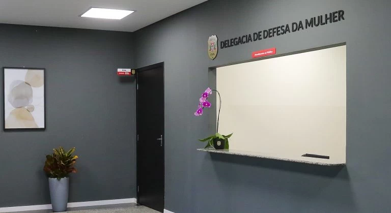 Reclassificação vai permitir reforço policial nas delegacias da mulher de SP