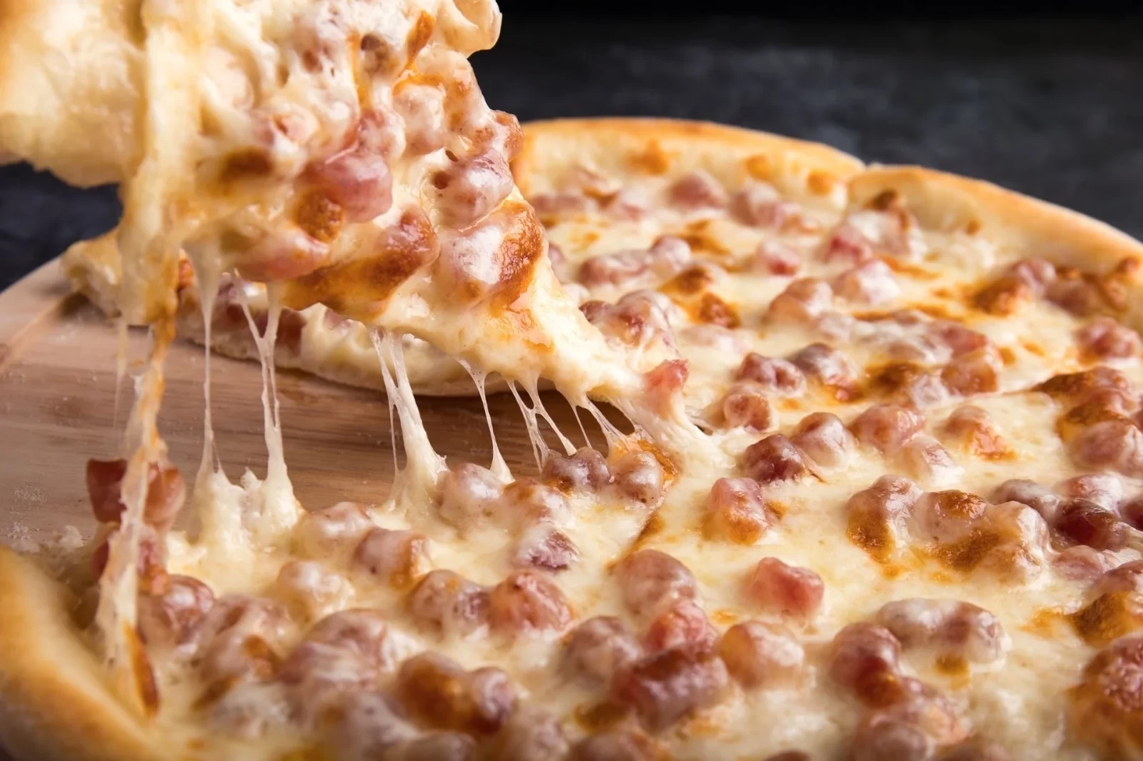Dia da Pizza: Procon-SP orienta consumidores sobre direitos ao consumir em pizzarias e no delivery