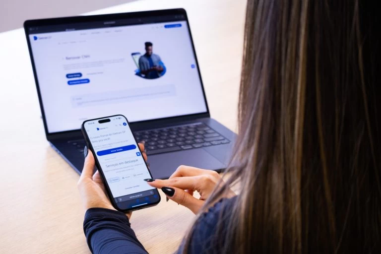 Detran-SP acelera transformação digital e reduz prazos de serviços essenciais