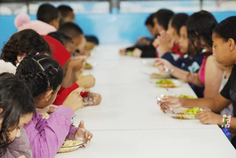 Almoço nas férias: cadastro para alimentação durante o mês de julho nas escolas estaduais de SP termina nesta sexta (26)