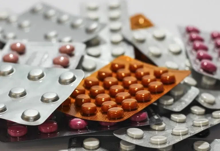 USP desenvolve sistema que remove resíduos de medicamentos da água potável