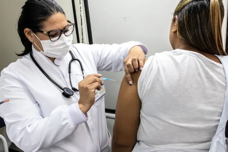 Instituto Butantan segue recrutando voluntários de 60 anos ou mais para ensaio clínico da vacina adjuvada contra gripe