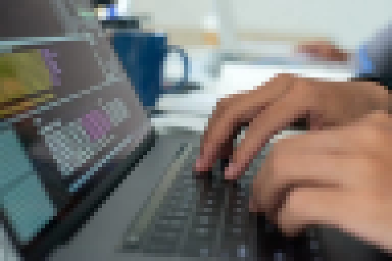 Inscrições para mais de 3 mil vagas em cursos gratuitos no Portal Trampolim são prorrogadas