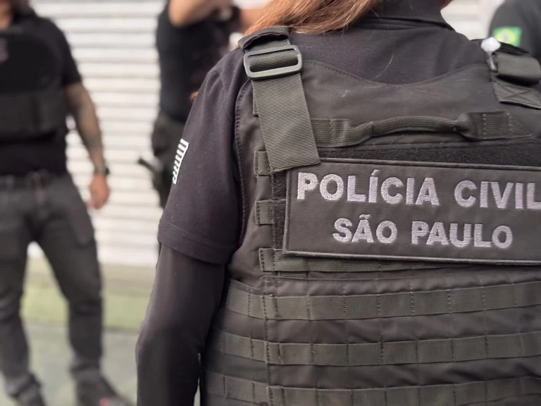 Polícia fecha depósitos clandestinos usados para falsificação de bebidas alcoólicas em SP