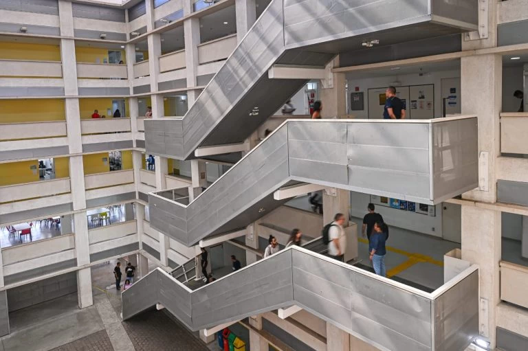 Estudantes de Etecs de SP conquistam mais de 4,5 mil vagas em universidades públicas
