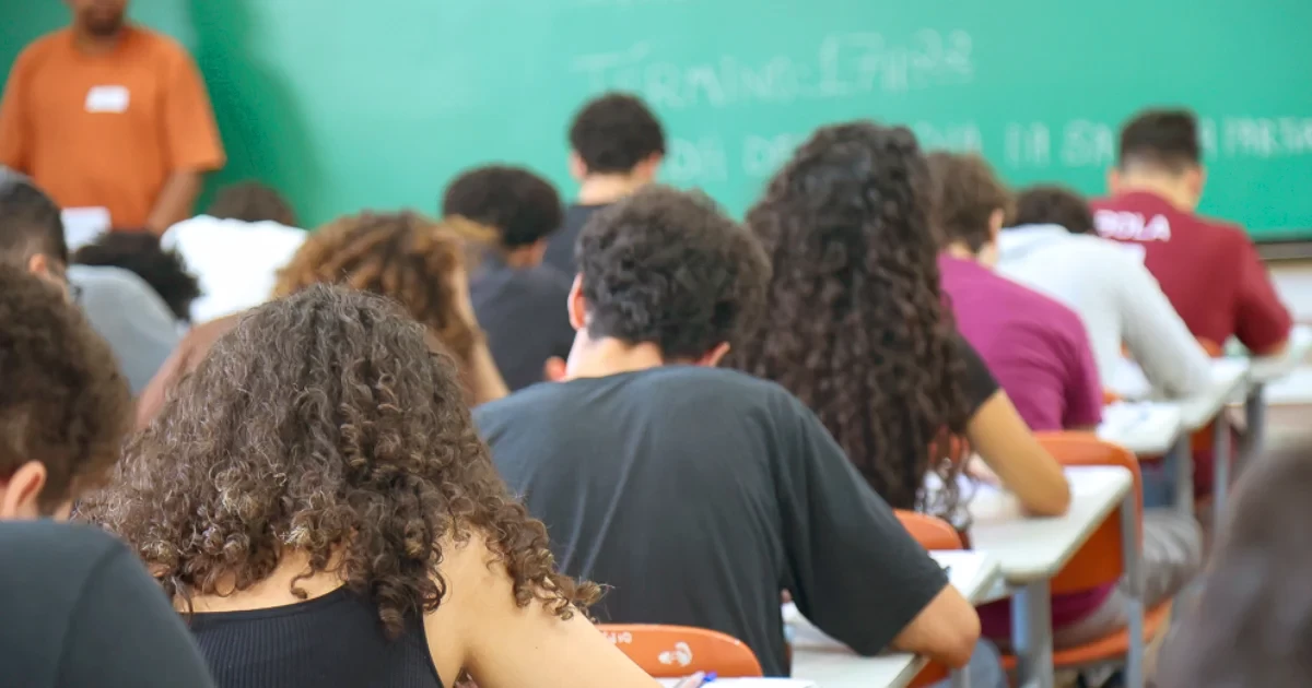 Vestibular 2027: Fuvest lança Guia de Carreiras para auxiliar candidatos na escolha da profissão