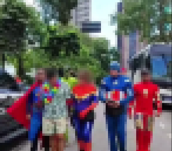 ‘Vingadores’ prendem suspeitos acusados de roubar celulares em bloco de pós-carnaval em SP