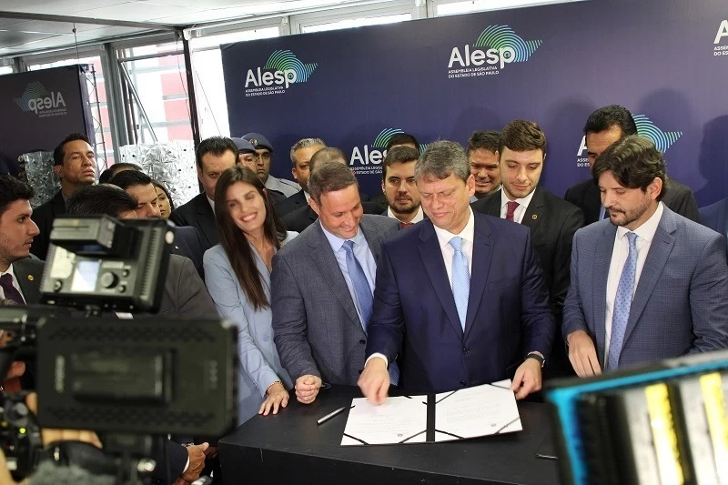 Governo de SP envia à Alesp proposta de aumento salarial para policiais