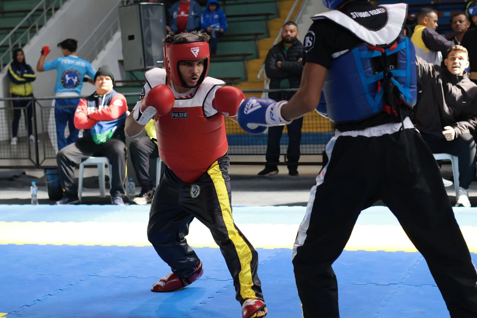 Atletas de Iperó são destaque em Campeonato Brasileiro de Kickboxing, realizado na cidade de Curitiba (PR)