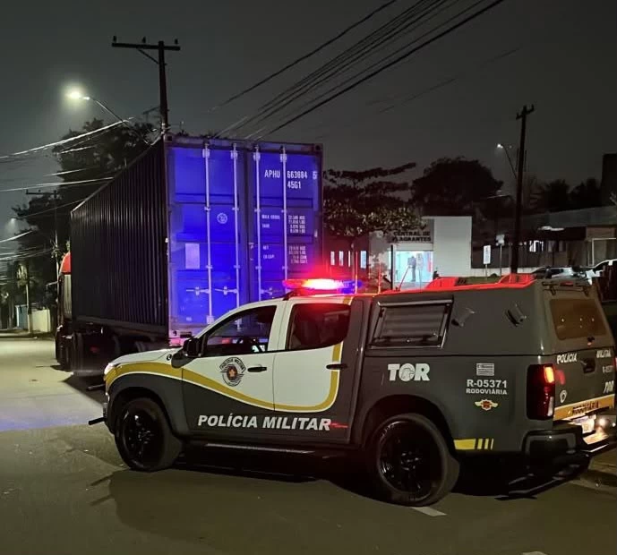 Polícia Militar prende quatro homens durante ação na Rodovia Castello Branco, em Tatuí