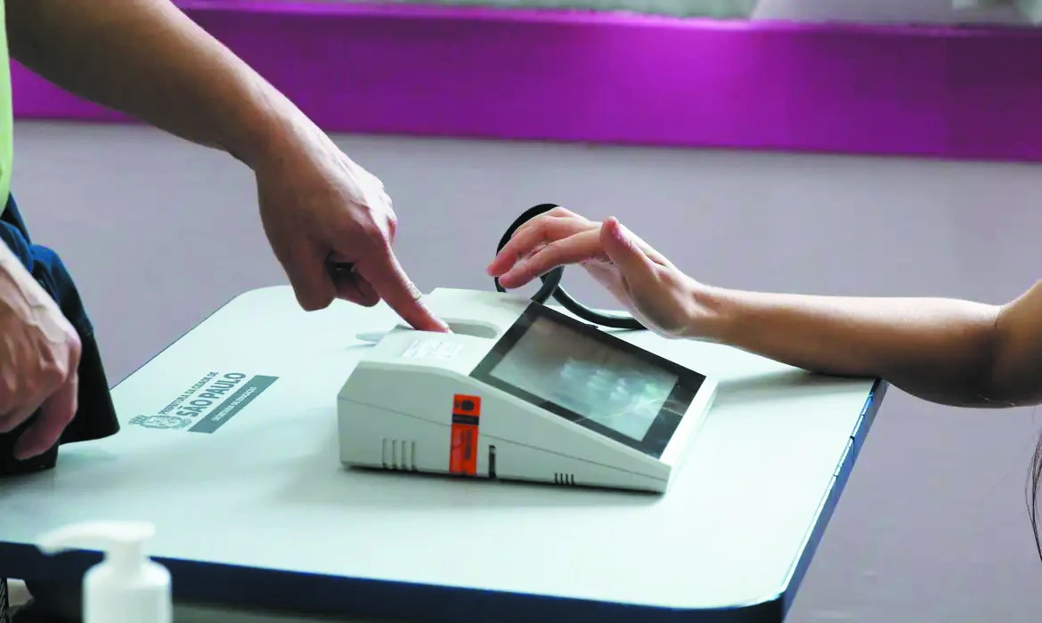 Mais de 6,5% dos eleitores de Iperó não possuem biometria cadastrada pela Justiça Eleitoral, mas mesmo assim podem votar