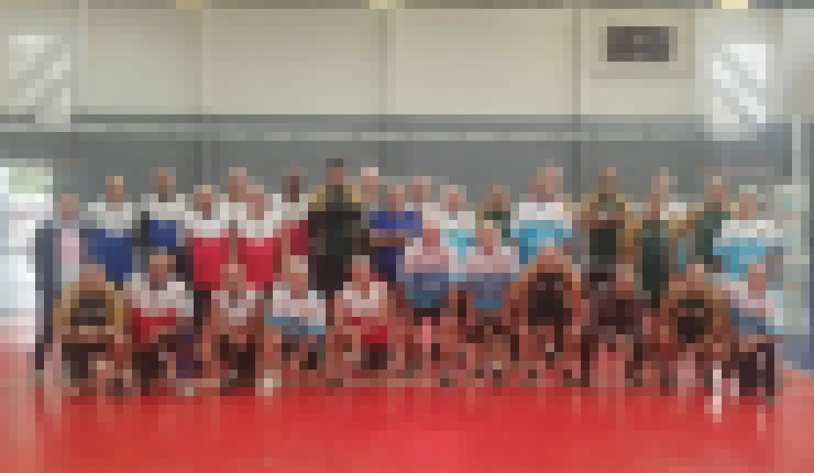 Equipe de Voleibol da Terceira Idade participa do JOMI 2025