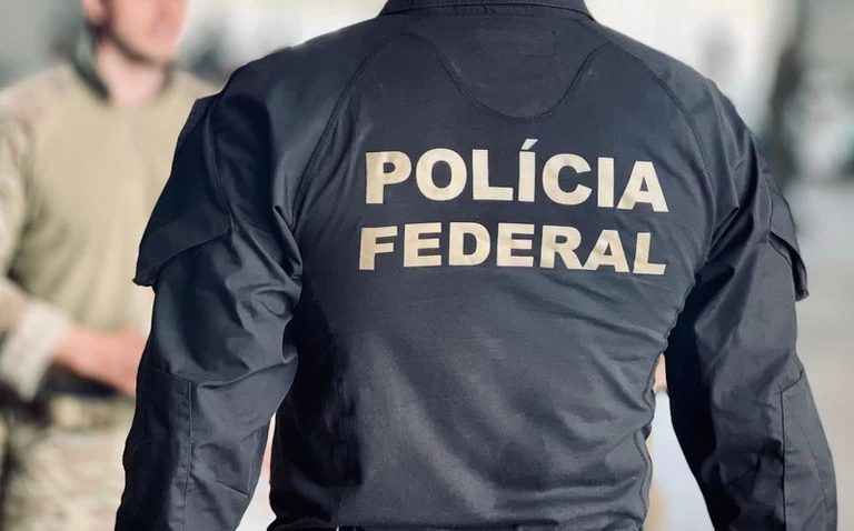 Polícia Federal combate tráfico internacional de drogas