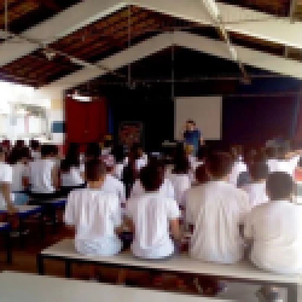 ETEC promove palestras na escola Henory