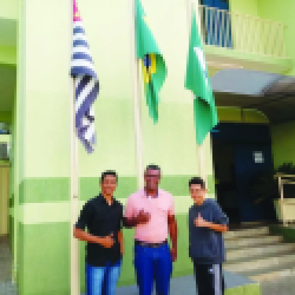 Alunos da rede municipal criam aplicativo Iperó Vida Verde para ajudar na coleta seletiva da cidade