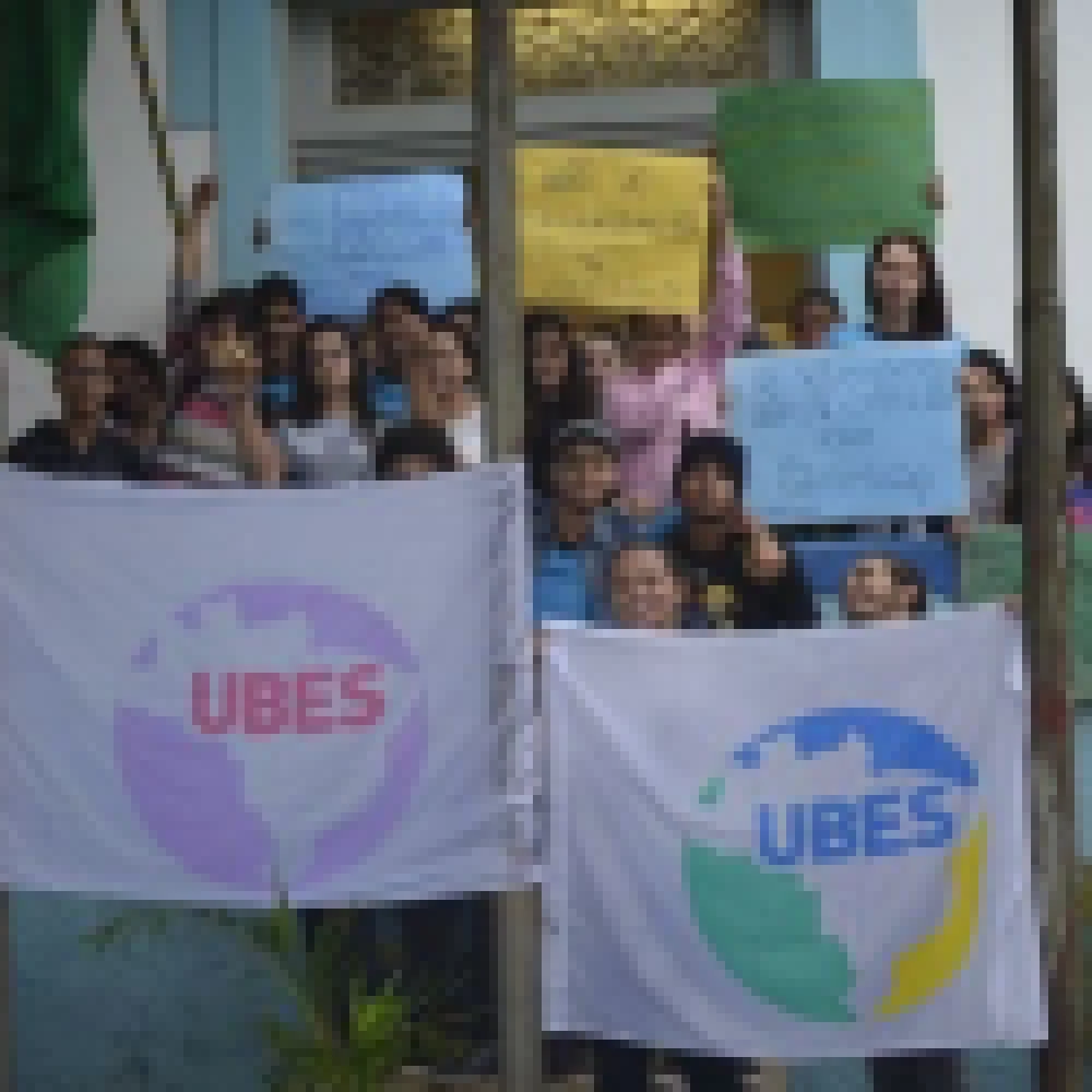 Alunos ocupam a Escola Estadual Gaspar Ricardo Junior contra a reorganização escolar